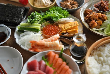 子供も喜ぶ！手巻き寿司のレシピ＆具のおすすめ組み合わせ：白ごはん.com